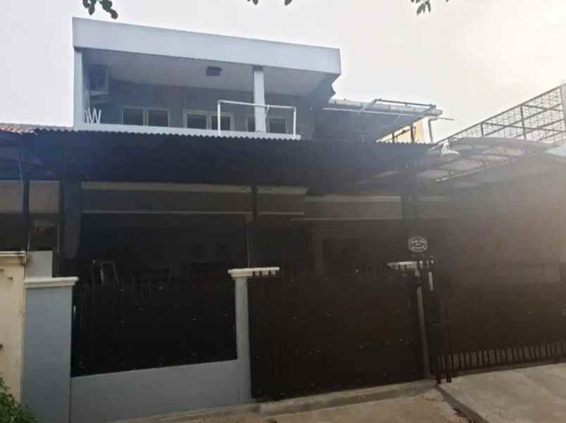 dijual rumah jl pulo indah no 5 kel