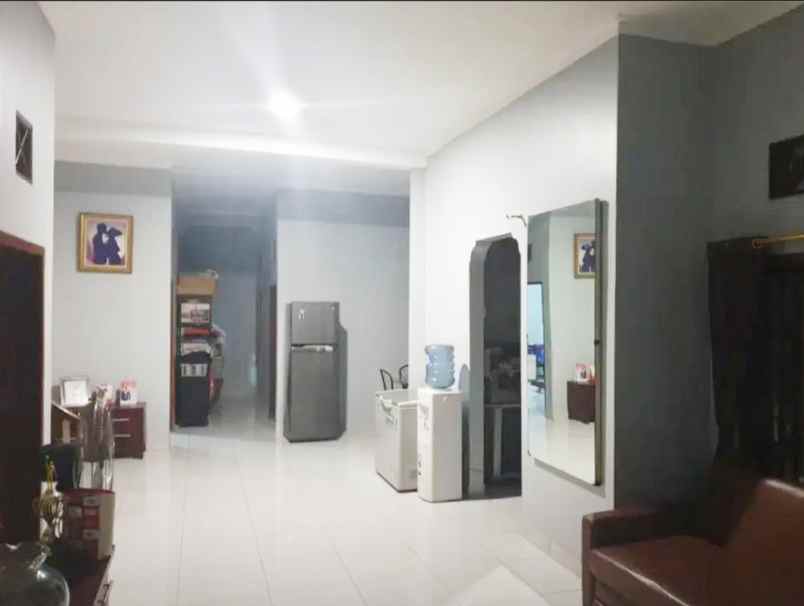 dijual rumah jl pulo indah no 5 kel