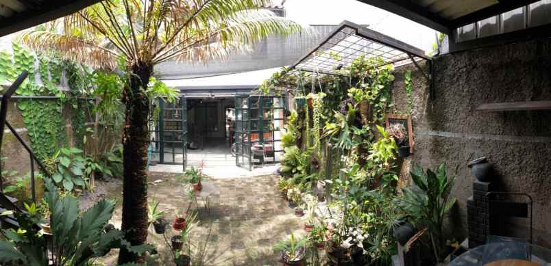 dijual rumah jl puri dago arcamanik