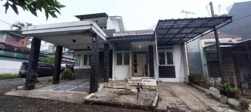 dijual rumah jl radar auri cibubur