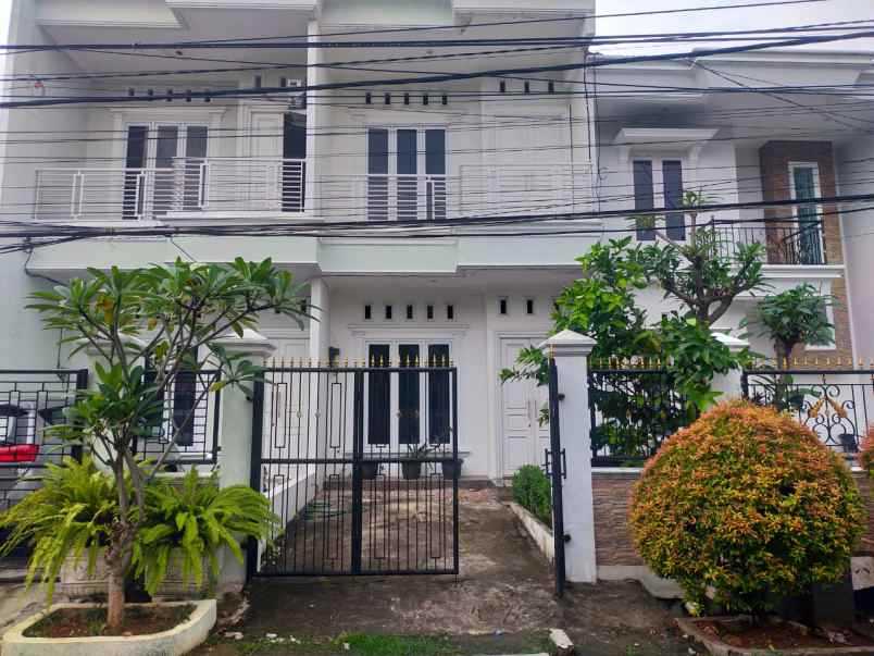 dijual rumah jl raden inten duren sawit