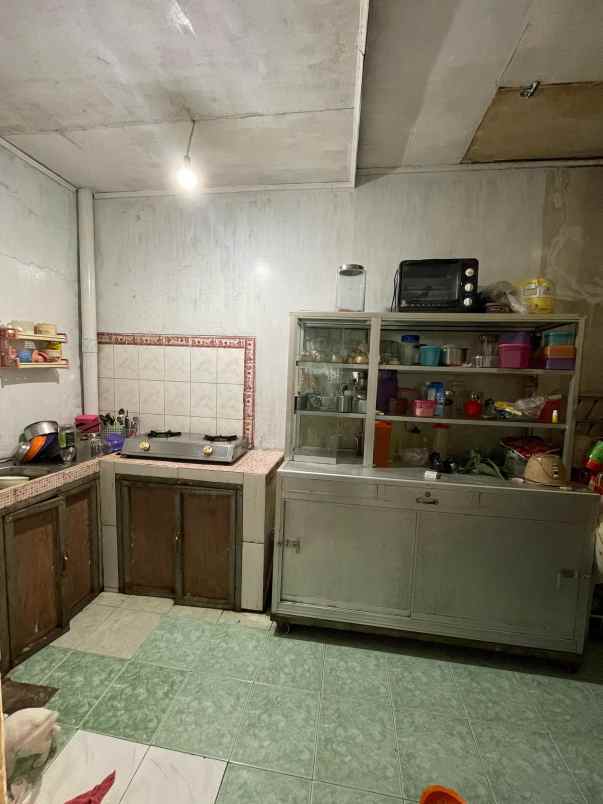 dijual rumah jl rajawali 6 blok dj6