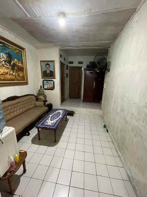 dijual rumah jl rajawali 6 blok dj6