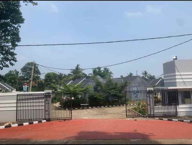 dijual rumah jl raya babakan