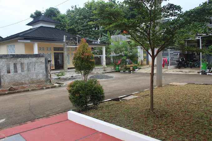 dijual rumah jl raya babakan