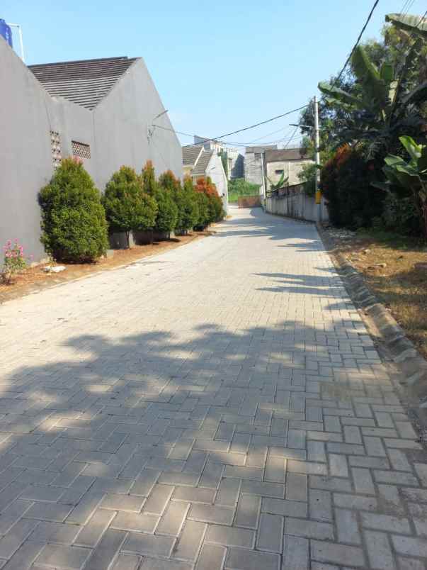 dijual rumah jl raya bojongsari depok