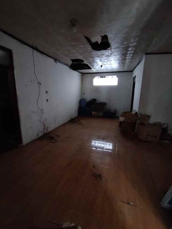 dijual rumah jl saturnus tengah komplek