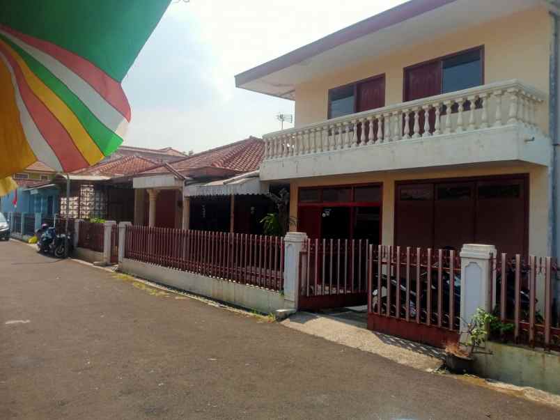 dijual rumah jl sekejati kiaracondong