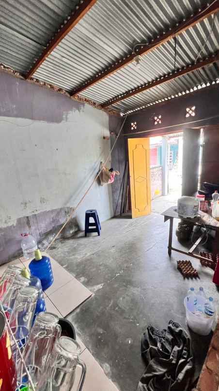dijual rumah jl sengon raya