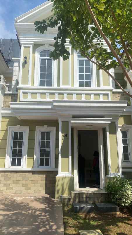 dijual rumah jl simongan raya