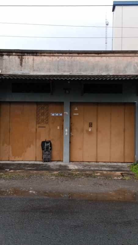 dijual rumah jl sulawesi kepatihan no 8