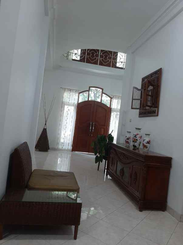 dijual rumah jl sulawesi purwosari