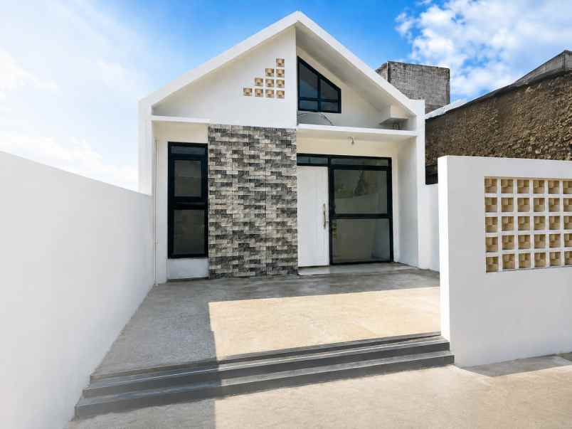 dijual rumah jl terusan jakarta