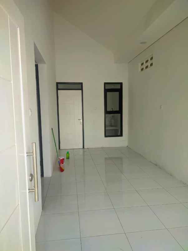 dijual rumah jl terusan jakarta