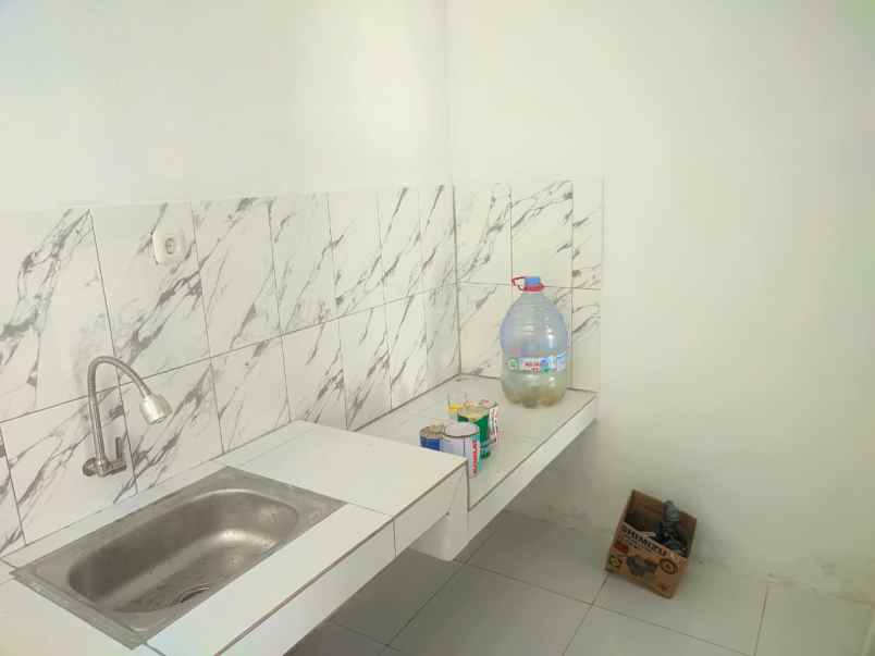 dijual rumah jl terusan jakarta