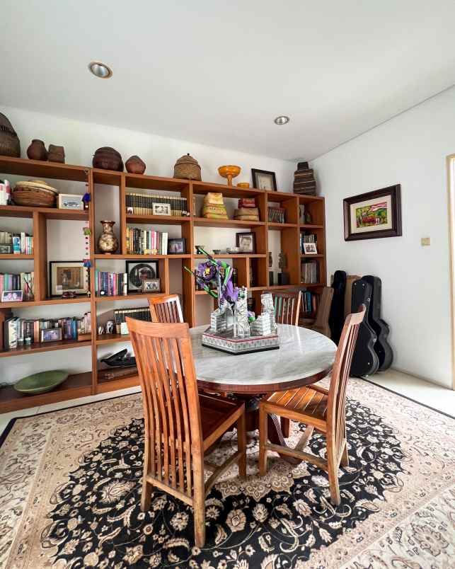 dijual rumah jl tirtayasa melawai