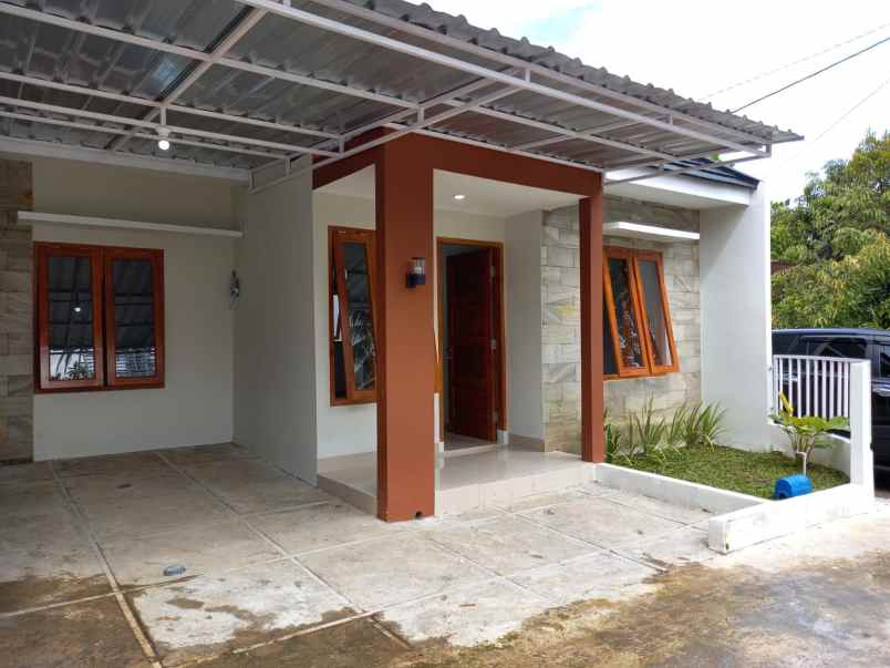 dijual rumah jl wates km 14