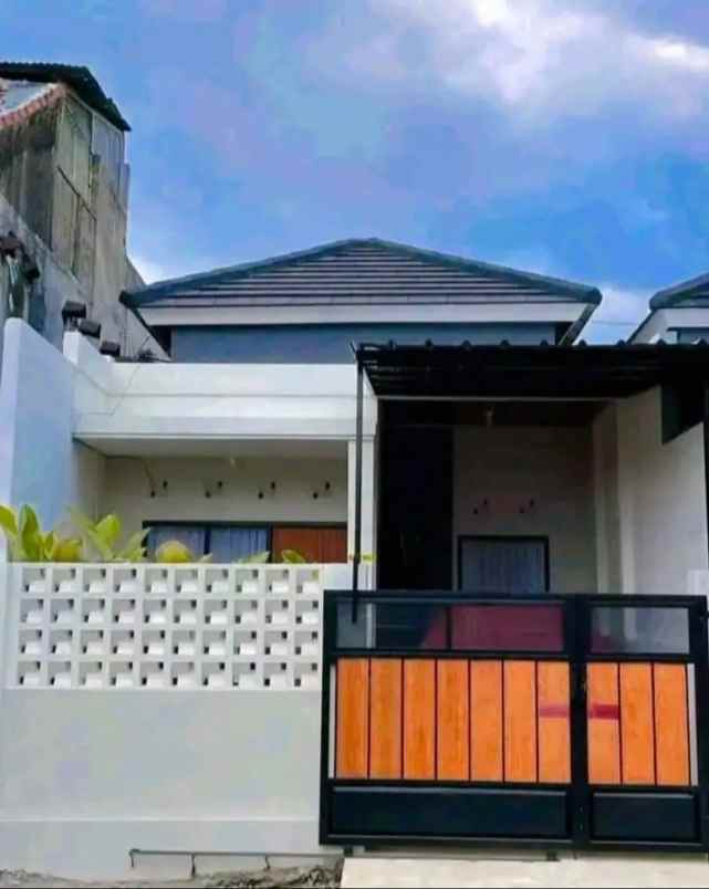 dijual rumah jln cikoneng bojongsoang