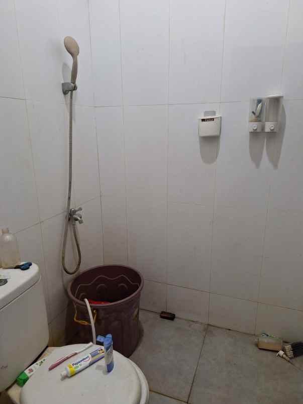 dijual rumah jln pondok aren raya