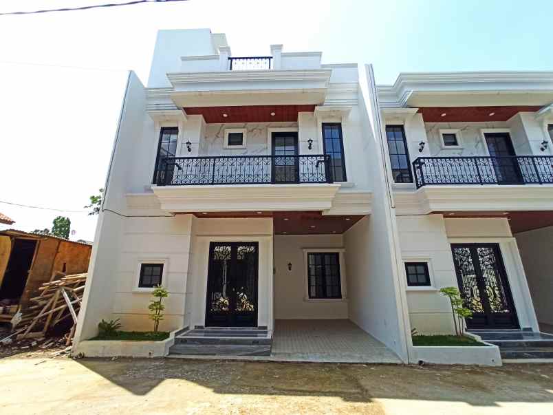 dijual rumah jln raya keadilan pancoran mas