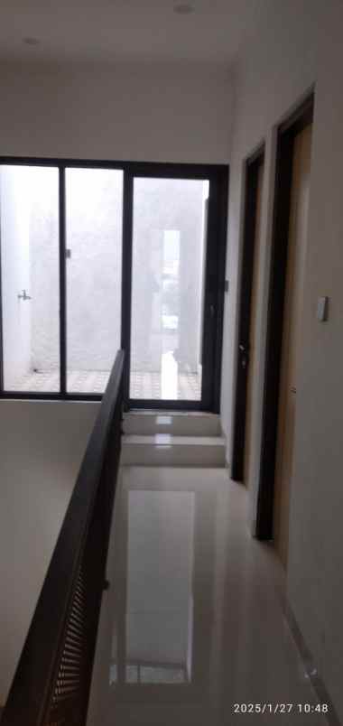 dijual rumah jln surya raya jakasetia