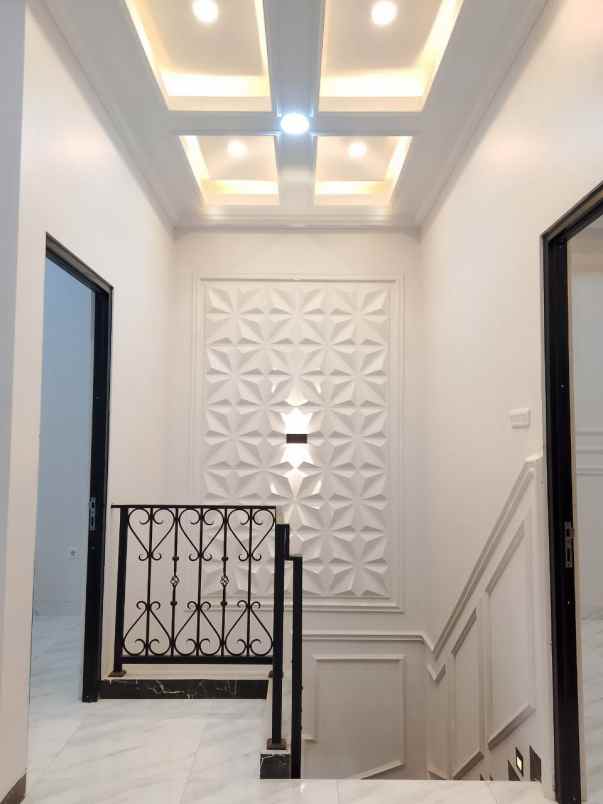 dijual rumah jln tabroni