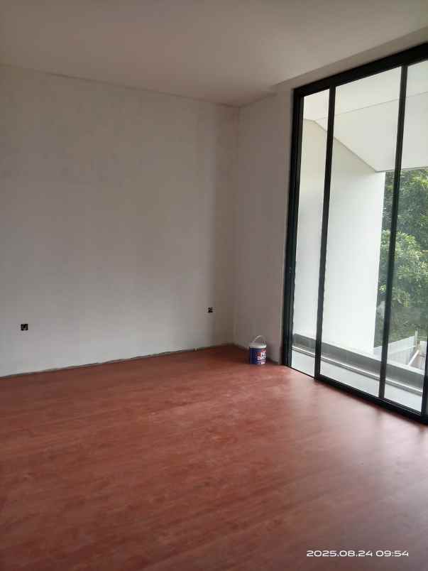 dijual rumah joglo kembangan