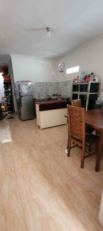 dijual rumah jurang manggu timur