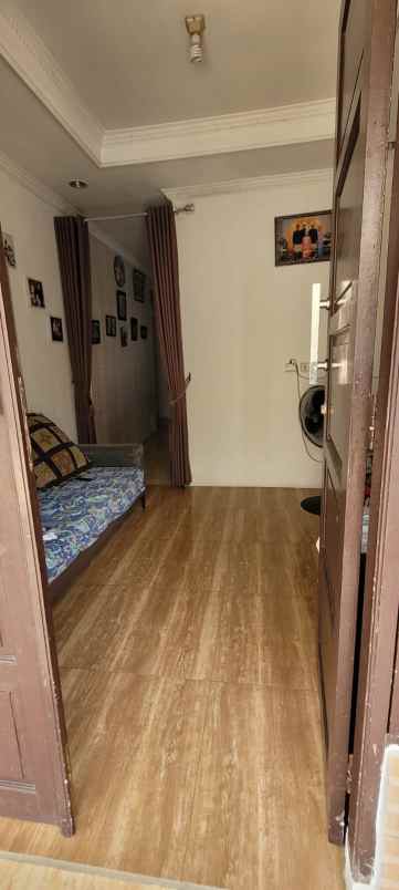 dijual rumah jurang manggu timur