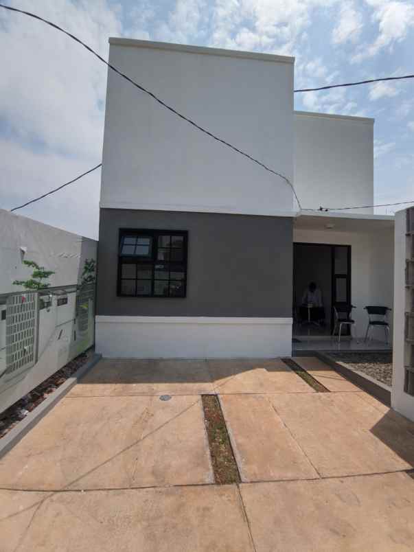 dijual rumah kalibaru cilodong