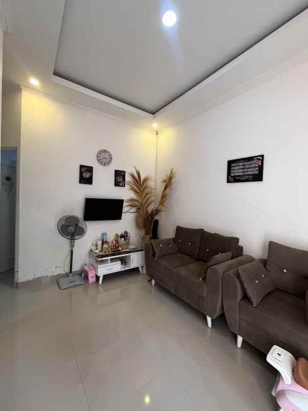 dijual rumah kalibaru cilodong depok