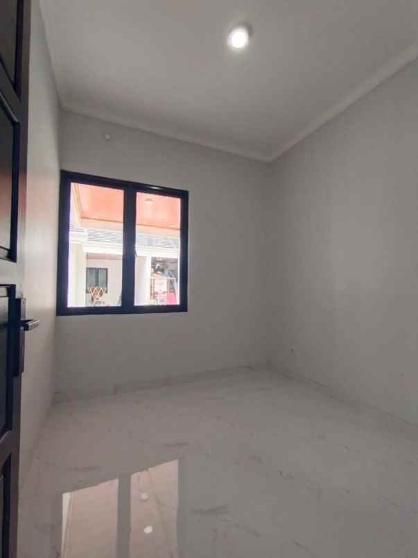 dijual rumah kalimulya cilodong depok