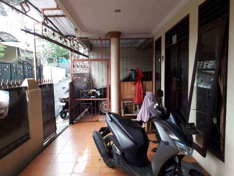 dijual rumah kalisari