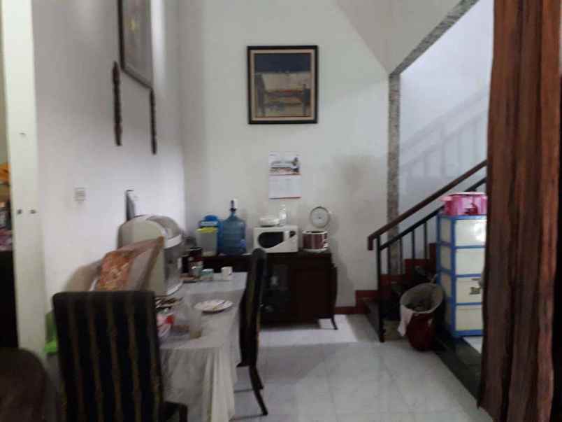 dijual rumah kalisari