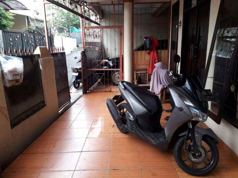 dijual rumah kalisari