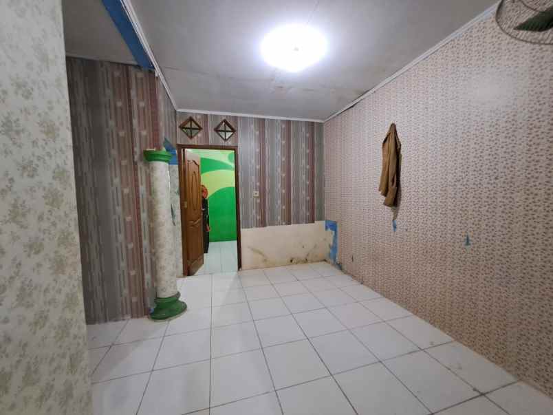 dijual rumah karang satria