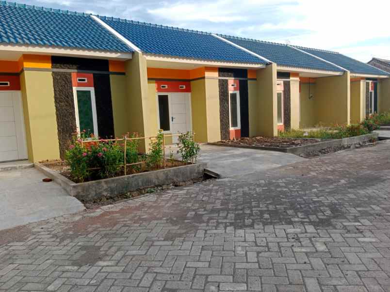 dijual rumah karangri