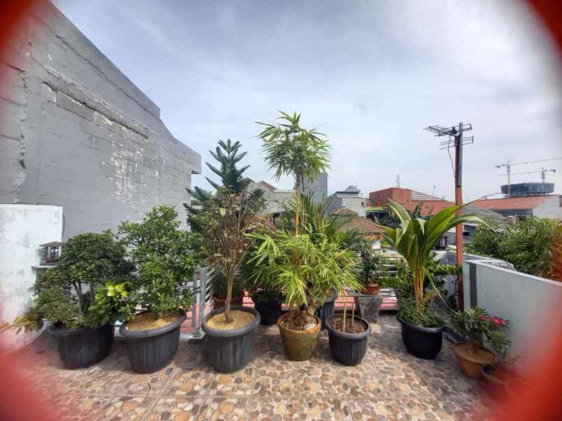 dijual rumah kebon bawang