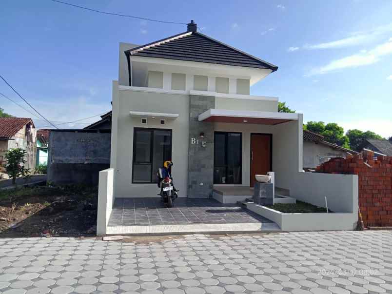 dijual rumah kebondalem kidul kec