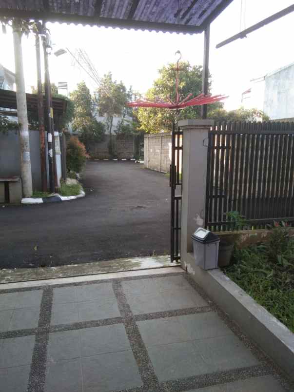 dijual rumah kec parongpong