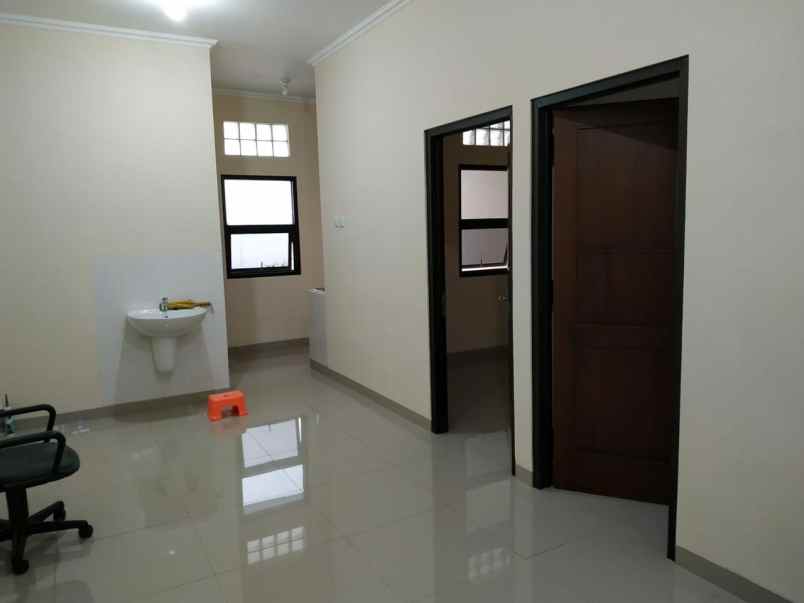 dijual rumah kelapa gading