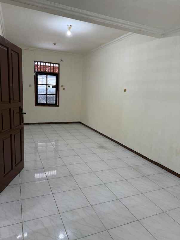 dijual rumah kelapa gading