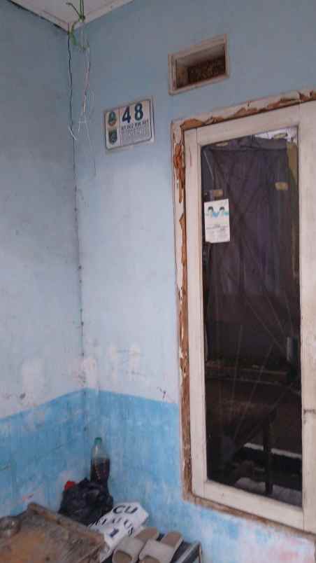 dijual rumah kelurahan ratu jaya