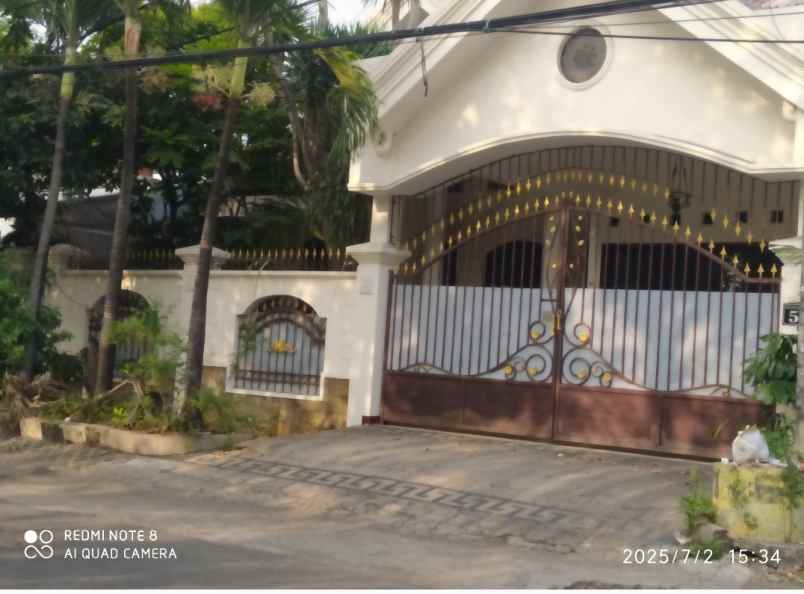dijual rumah ketintang madya