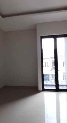 dijual rumah klampis