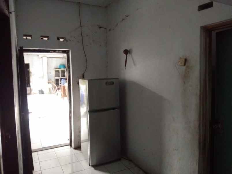 dijual rumah komersil daerah kemantren sumber cirebon