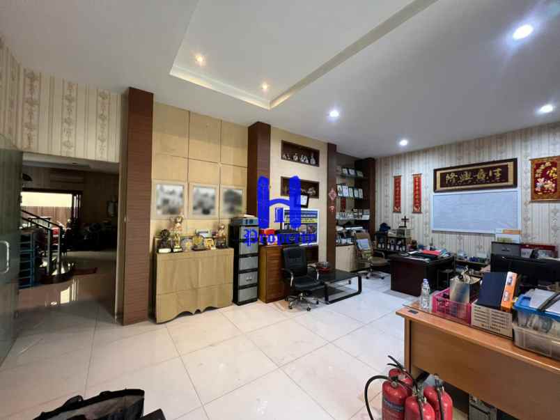 dijual rumah komplek cemara asri jalan