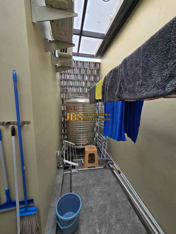 dijual rumah komplek damansara private