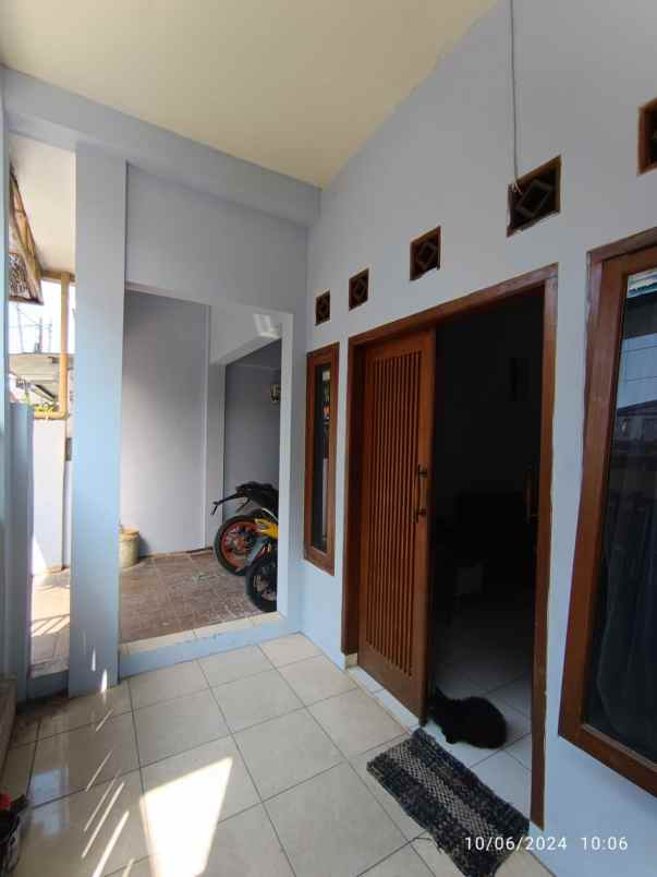 dijual rumah komplek gba 3 ciganitri