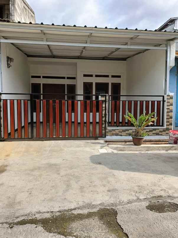 dijual rumah komplek griya permata asri